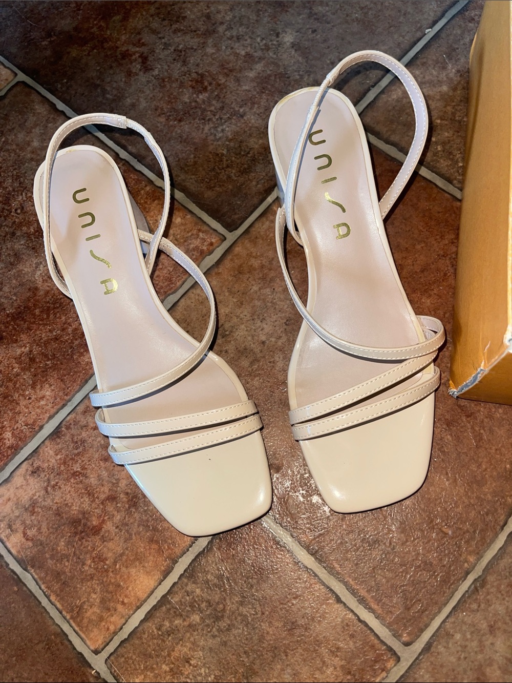 Unisa Nude Heels - 8M
